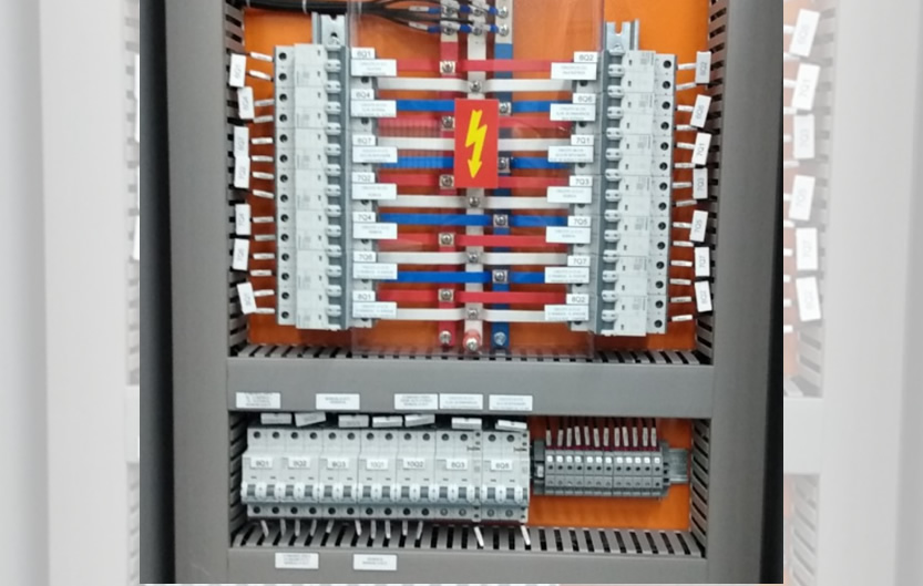 No momento, você está visualizando Painéis Elétricos de Automação Sob Medida: Como a Contric Personaliza para Atender às Necessidades da Sua Indústria